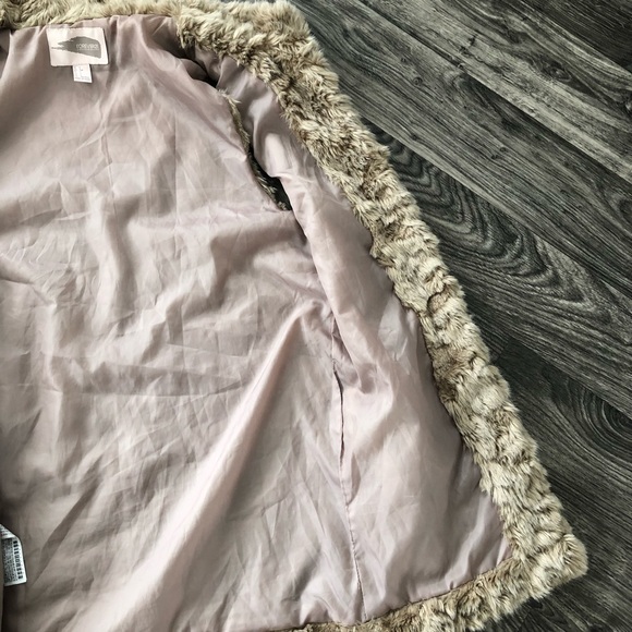 SOLD * FOREVER 21 Teddy Bear Vest - Picture 4 of 8